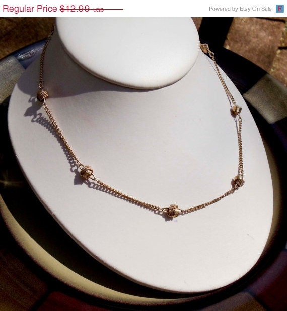 Summer Sale Vintage gold Avon Knot Necklace 17"