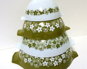 Vintage Pyrex Cinderella Bowls Set 4 Spring Blossom Green White Daisies