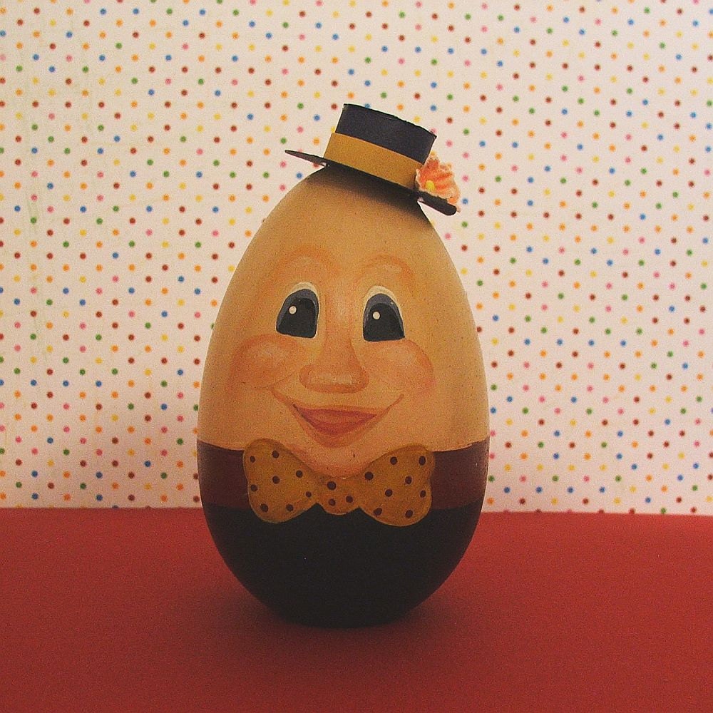 Two Faced Humpty Dumpty Nursery Folkart/Decoration