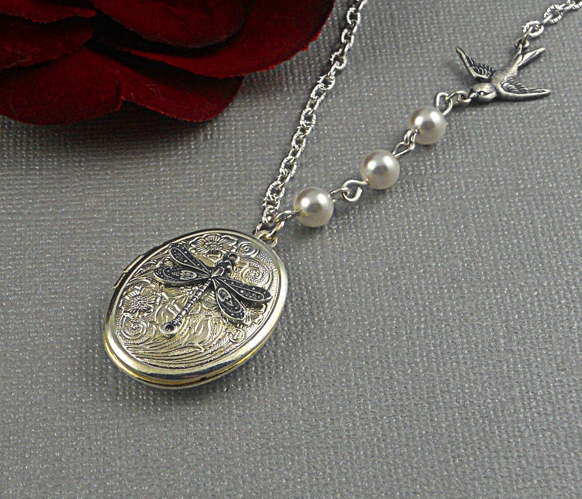 Silver Ellipse Butterfly Locket, Antique Swallow Sparrow, Pearls Romantic  Oval Shaped, Botanical Locket- VANESSA