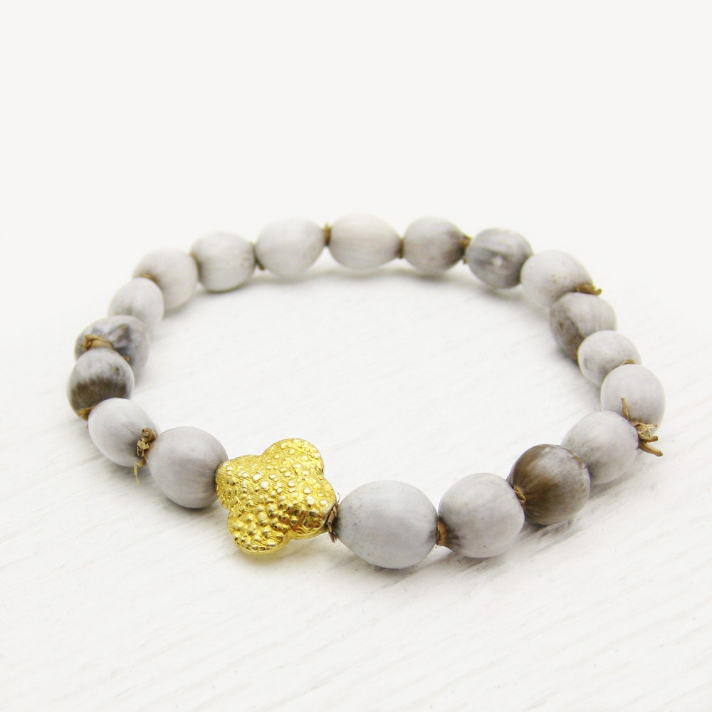 Gold Clover African Imfibinga Bracelet / Natural Organic Grey Seeds with Gold Vermeil / Tribal Bohemian Stacking Bracelet / Cloud Storm Gray