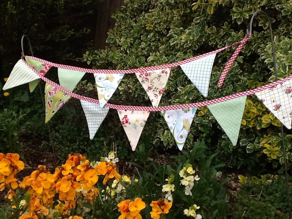Green and Red Bunting / Fabric Garland / Banner - Mother's Day, office and birthday parties, photo prop
