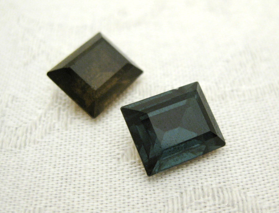 2pcs Vintage Glass Baguette Jewels 12x10mm Rectangle