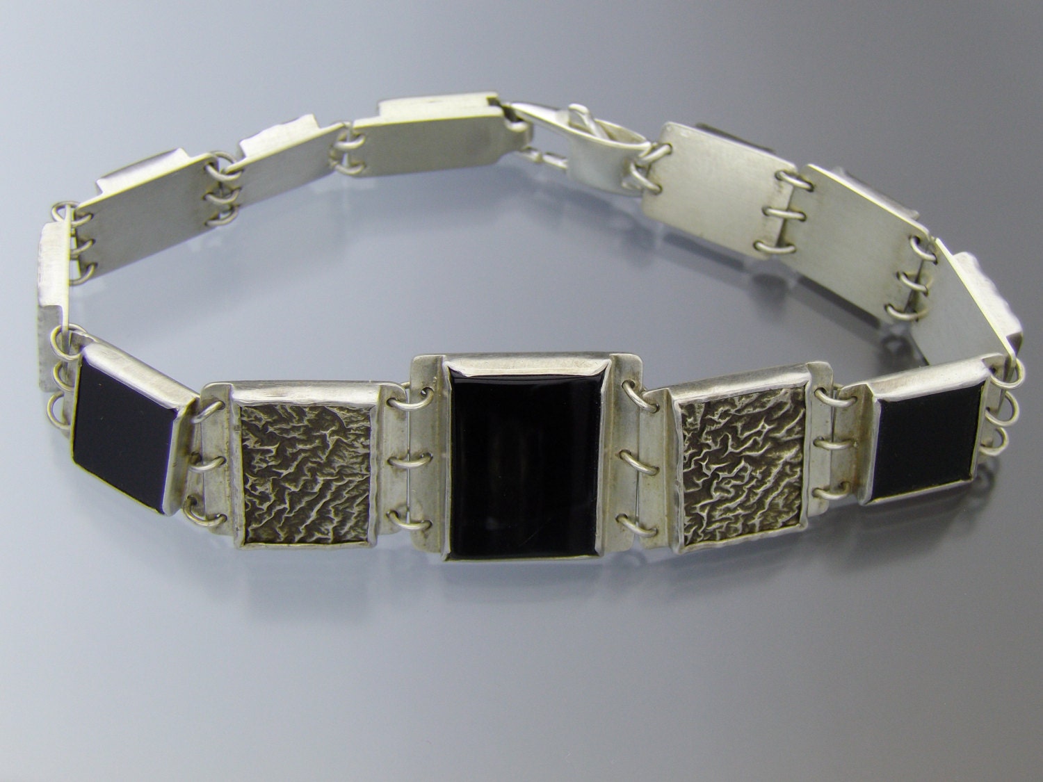Black Onyx and Reticulated Silver Link Bracelet