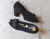 vintage 1940s shoes / black 40s heels / Double Nighttime peeptoes