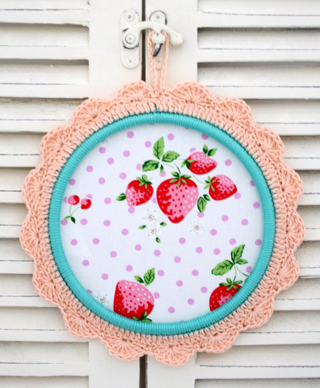 Crochet flower frame