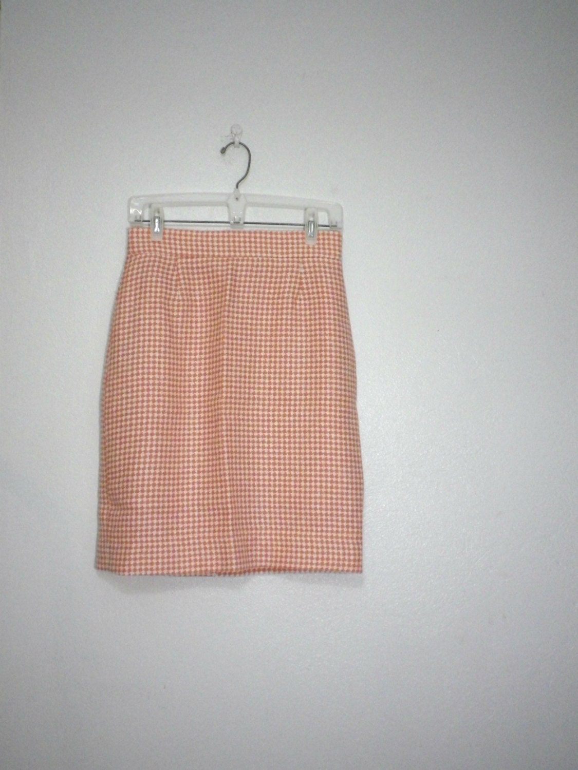 Vintage 90's Moschino Cheap and Chic pink and creme wool houndstooth skirt