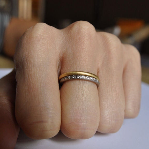 Diamond pave band - 18k palladium white gold