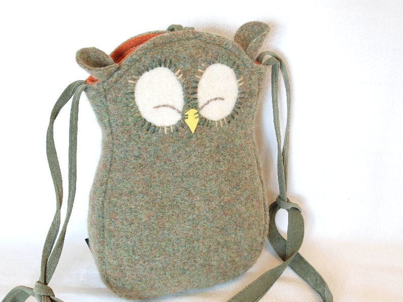 Felted Wool Bag Owl Shoulder Bag Moss Green Wool Purse Adjustable Leather Strap Linen Lining Eco Friendly