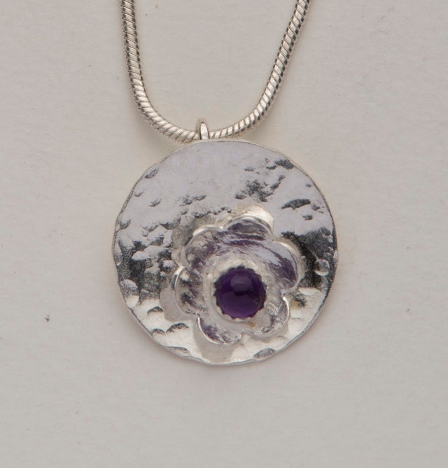 Sterling Silver Offset flower with Amethyst