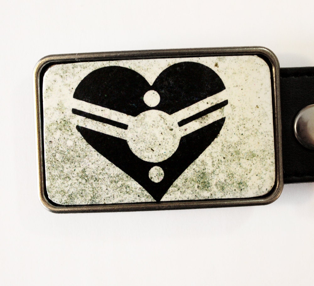 Glider Heart Tribute/Fundraiser Belt Buckle in Distressed White