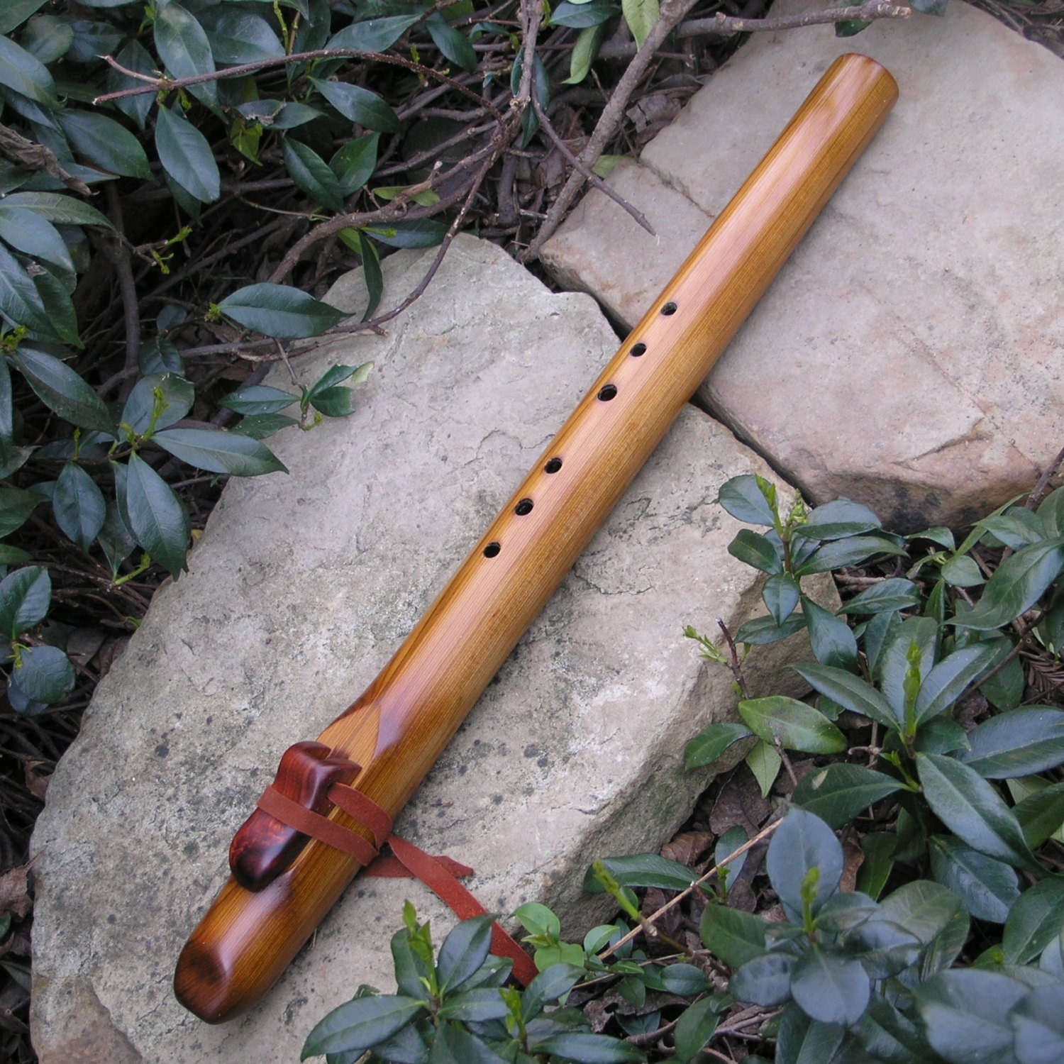 Key of Middle Cm Native American Style Flute - Cedar - Pentatonic Modes 1 & 4 Tuning
