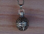 ANCIENT AMBER Medieval Antiqued Bronze Luxurious Dark Amber Resin Filled Pendant Locket on 24" Bronze Chain in Jewelry Pouch