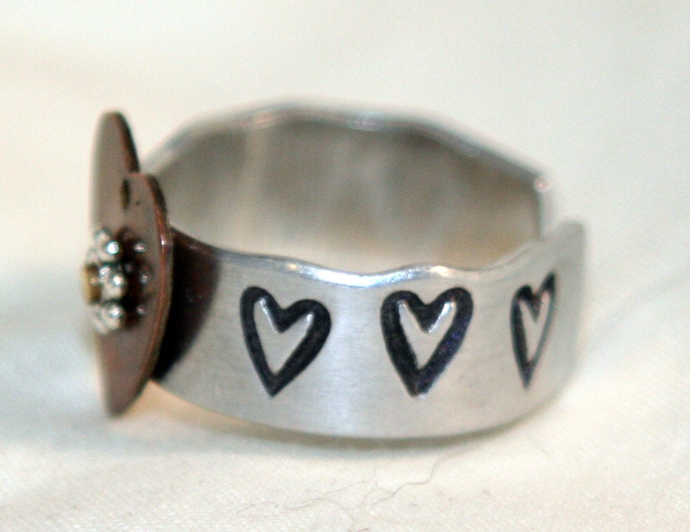 RING Aluminum hand forged ring with vintage hearts