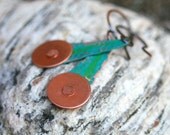 Vintage color earrings Green teardrops