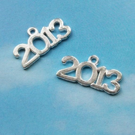 20 '2013' charms, super-shiny silver tone, 26mm