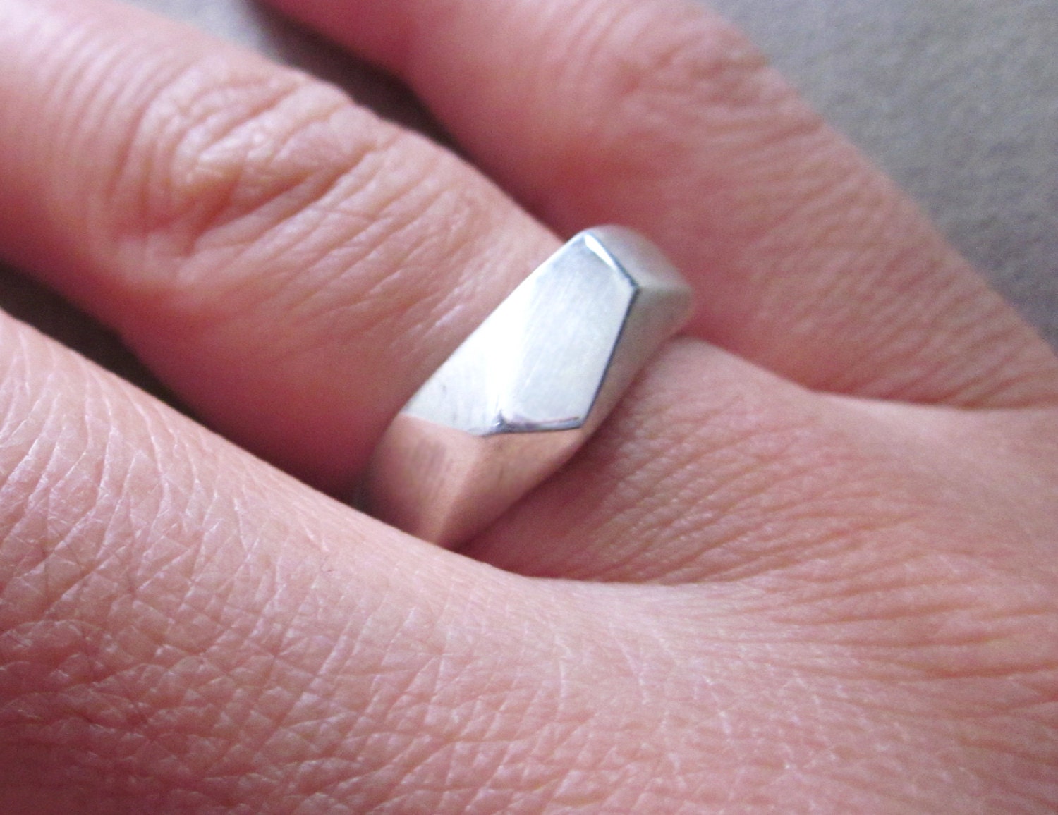 Abstract Geometric Ring