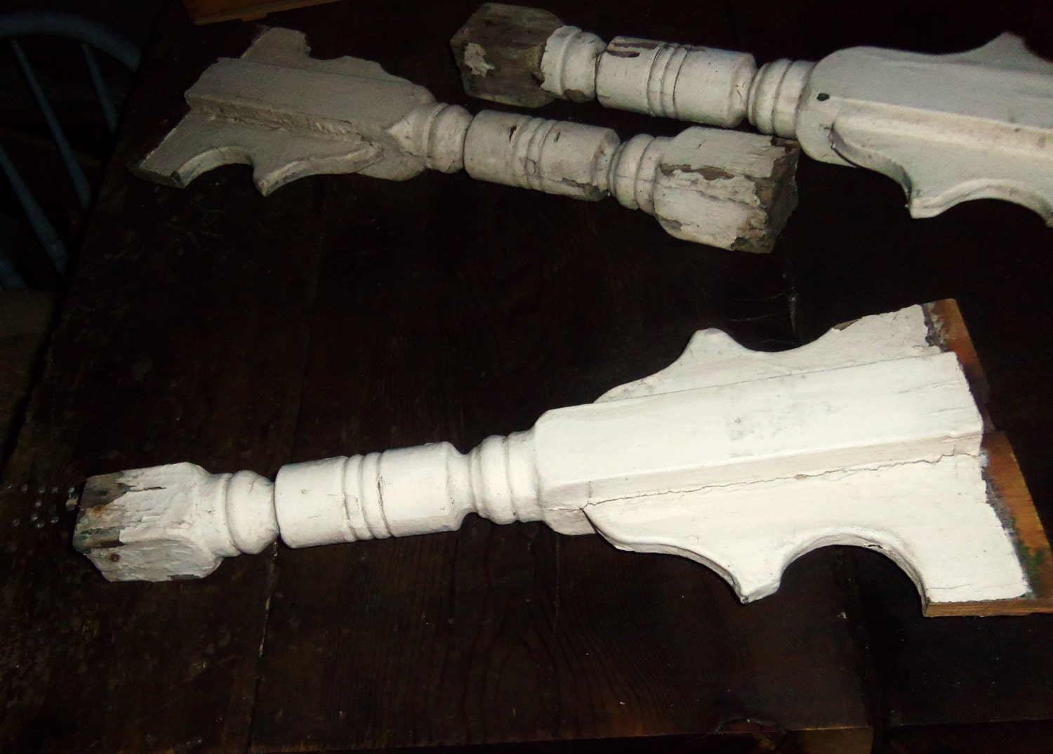 3 Vintage Architectural Salvage Chippy Paint White Wood Spindle Shelf Brackets Farmhouse Garden Decor