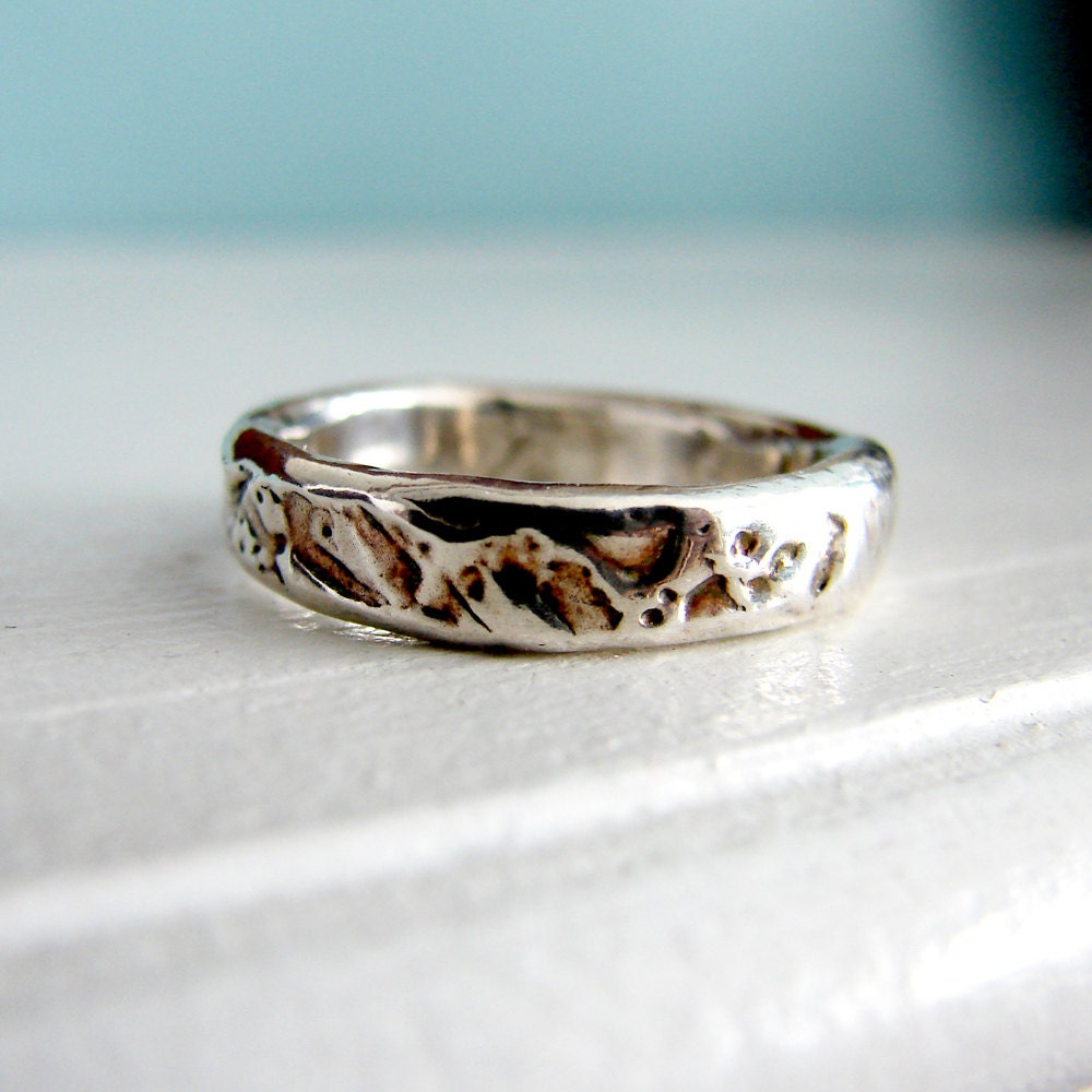 Silver Rain Nautical Wedding Ring