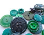 25 Green Vintage buttons - Evergreen Mix