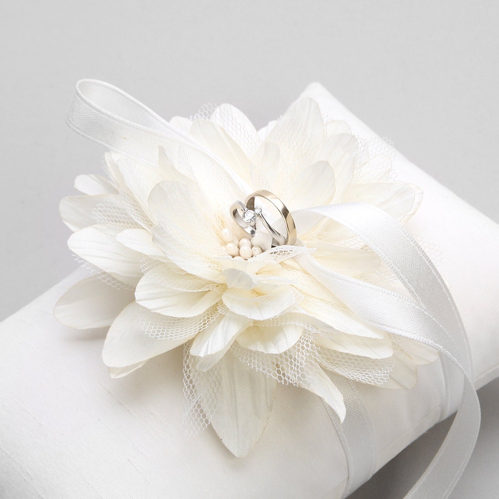 Wedding Ring Bearer Pillow, Bridal Ring Pillow, Flower ring pillow - Dahlia
