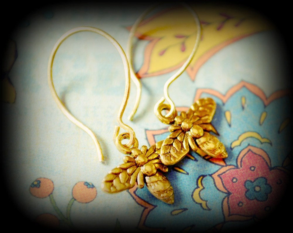 Gold Plated Bee Charm Earrings - Bridesmaid Gifts - Insect Lovers - Anthophila - Hammered Earwires - Dangles - Spring Wedding