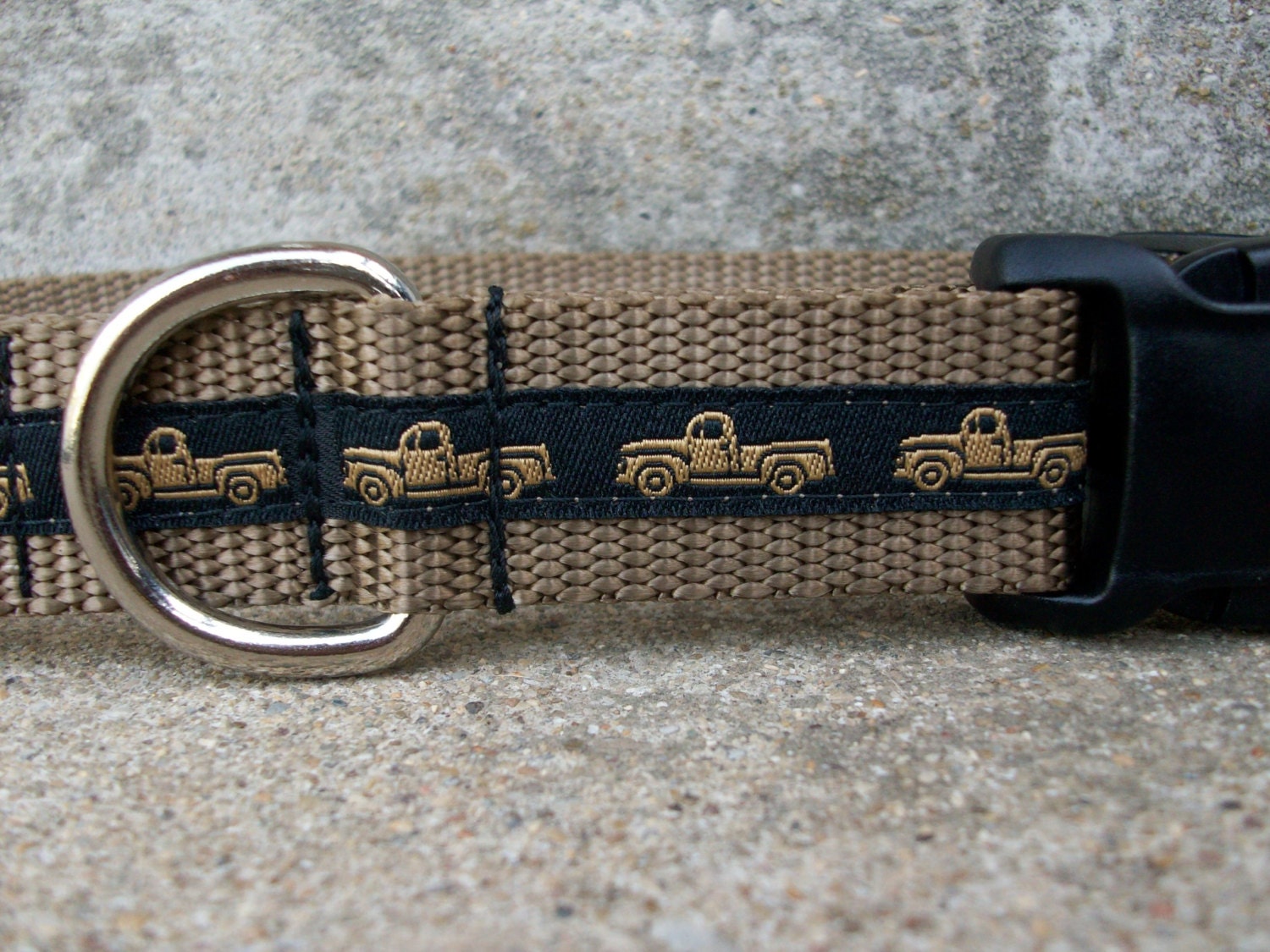 Pickup Truck Dog Collar, Vintage Trucks - Side Release Buckle Style in Size L Only