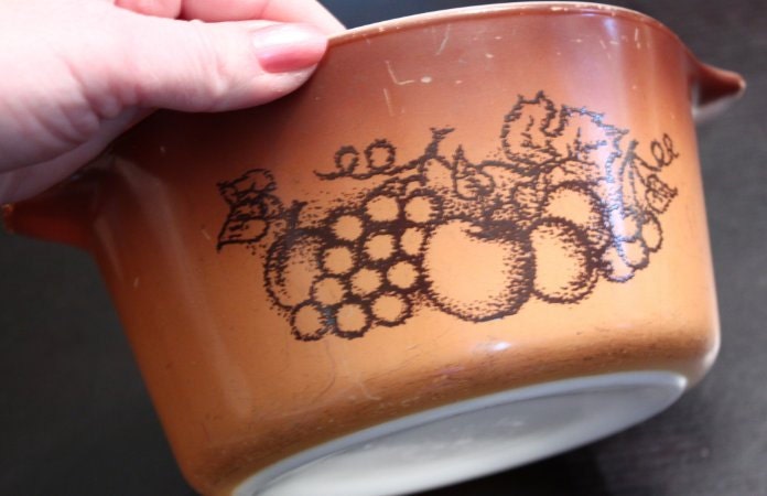 Vintage Pyrex Old Orchard Casserole Baking Dish 1 Quart 473