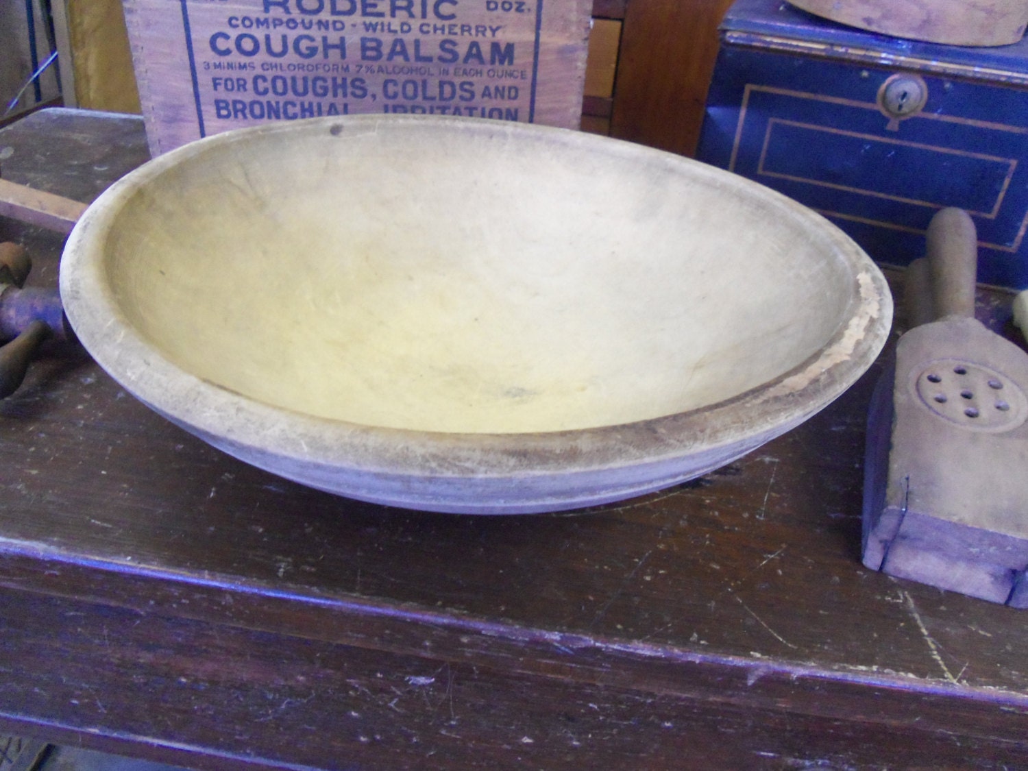 Primitive Antique Wood Dough Bowl from Rustysecrets