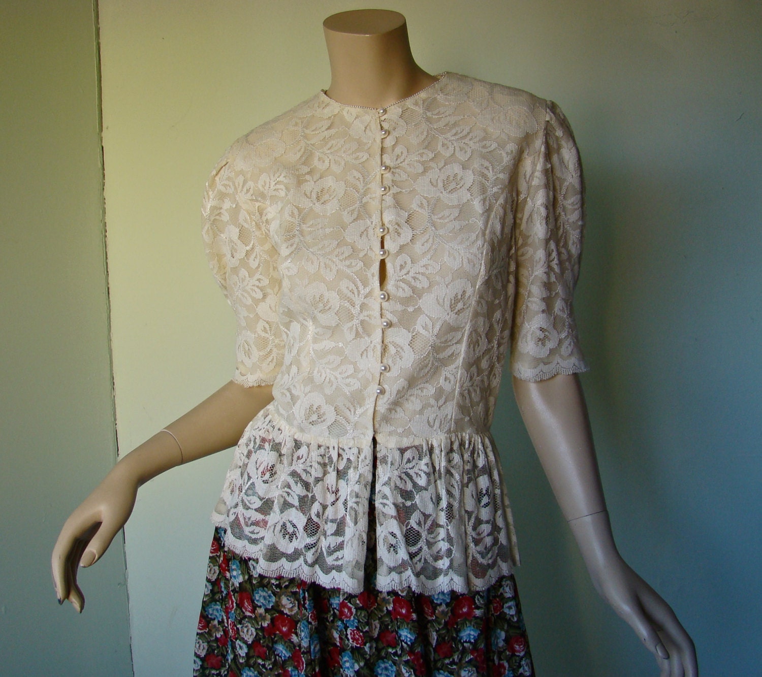 Ivory Lace Peplum Top- Puffy Sleeves- 1980's Off White Dressy Blouse