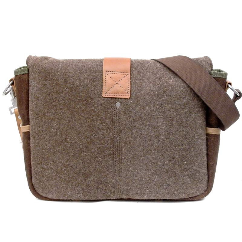 Canvas Messenger Bag // Upcycled and Handmade by peace4you - Model paul-2090