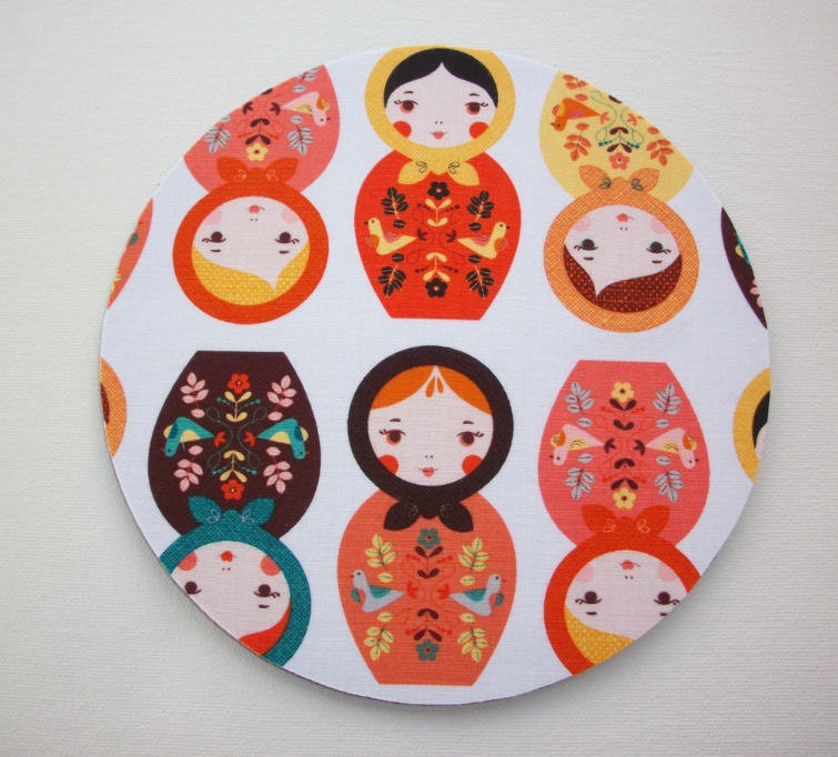 mousepad / Round Mouse Pad / Mat -  Russian nesting / stacking / Matryoshka dolls