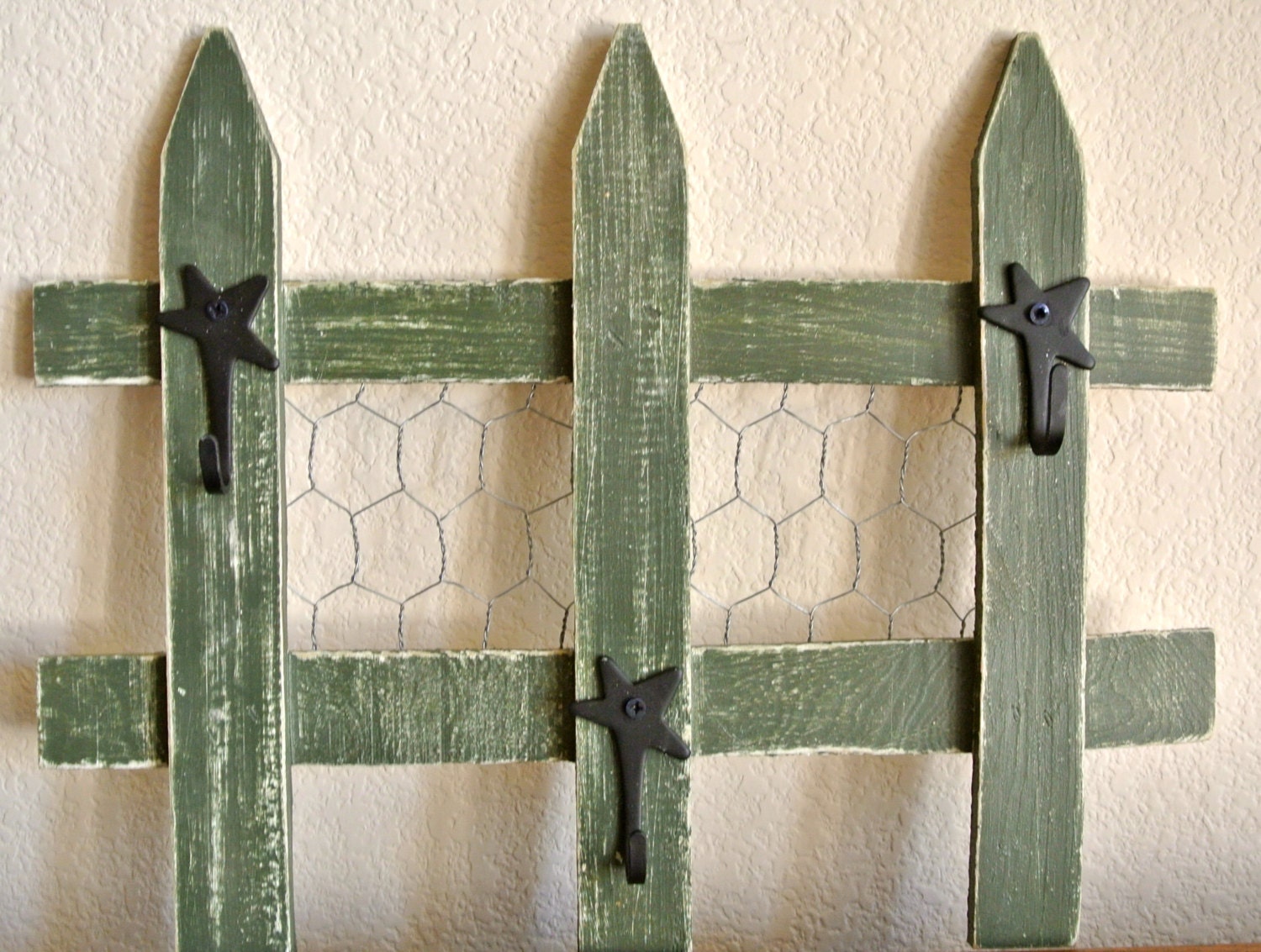 Small Fence Key/Jewelry  Hanger