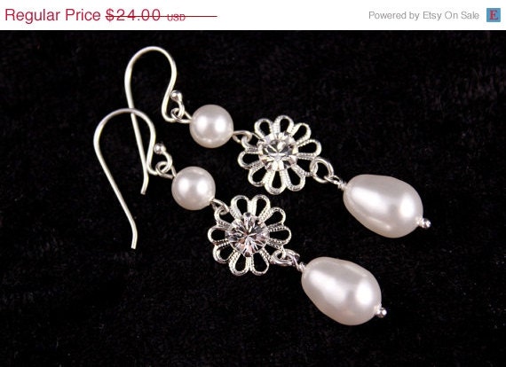 ON SALE Wedding Jewelry Bridesmaid Jewelry Crystal Flower and Pearl Earrings Lindsay