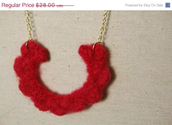 Geometric Lacy Felted Wool and Chain Necklace - Magenta Hot Pink and Gold - Textile Art Necklace - Fiber Jewelry - Urban Boho Chic