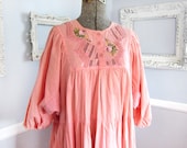 Boho Pink Dress // Lace and Floral Embroidered // 70s Size Medium