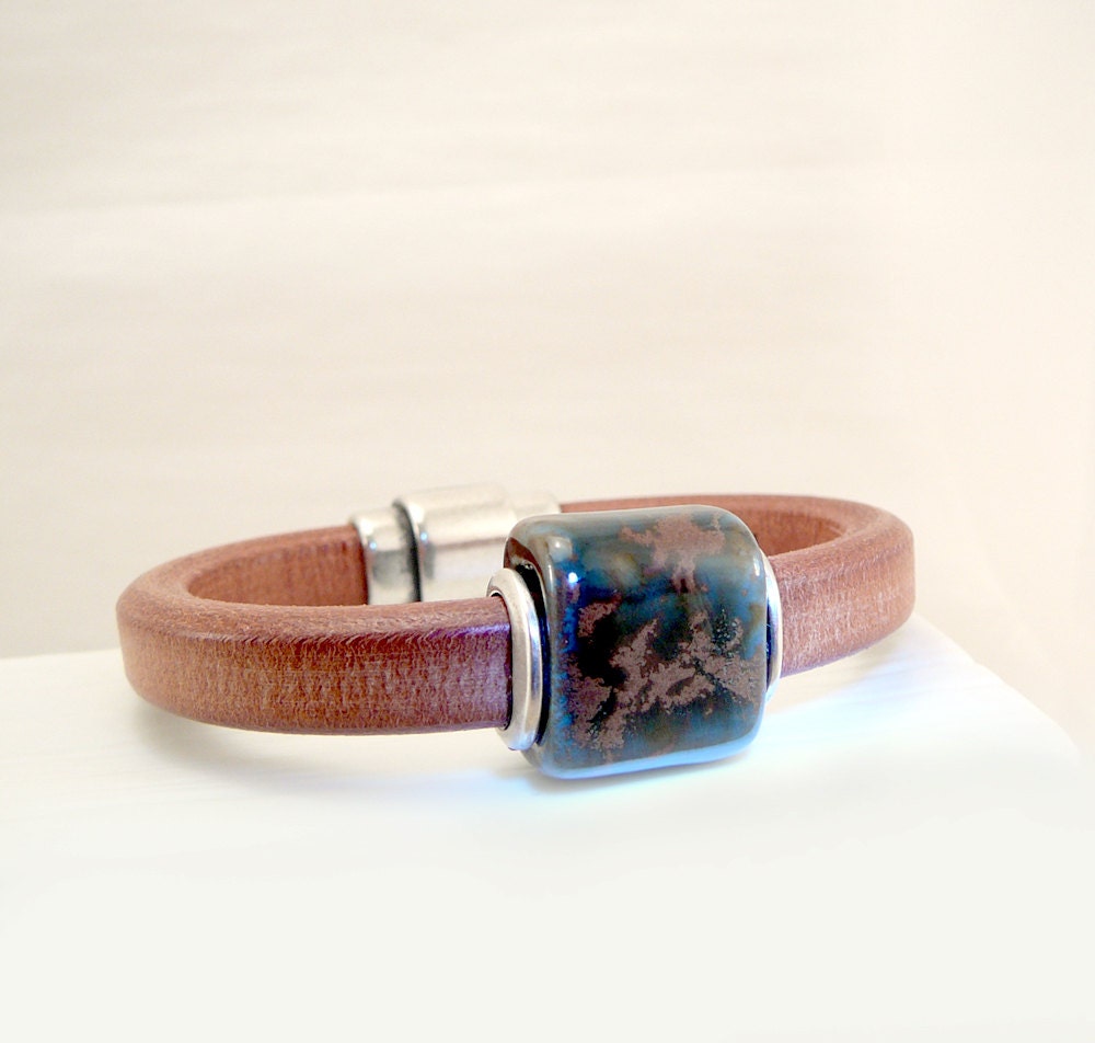 Licorice Leather Bracelet,  Regaliz Leather, Earthtone Bracelet, Leather Jewelry