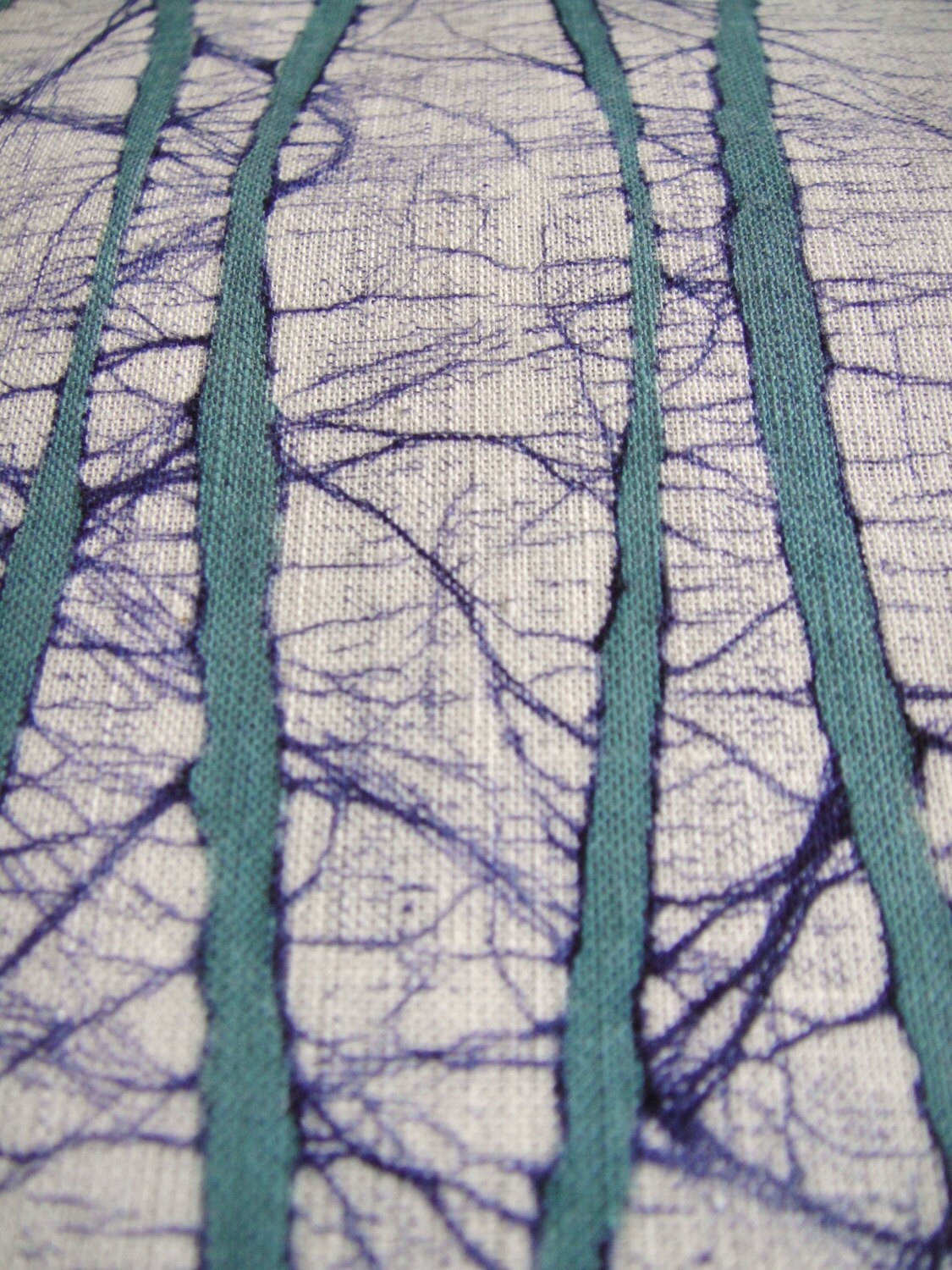 50 items. VINTAGE JAPANESE BLUE BAMBOO ON WHITE COTTON YUKATA KIMONO  FABRIC (5). VINTAGE JAPANESE BLUE BAMBOO ON WHITE COTTON.