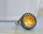 YELLOW ROSE RING antiqued silver ring with vintage topaz color glass flower cab