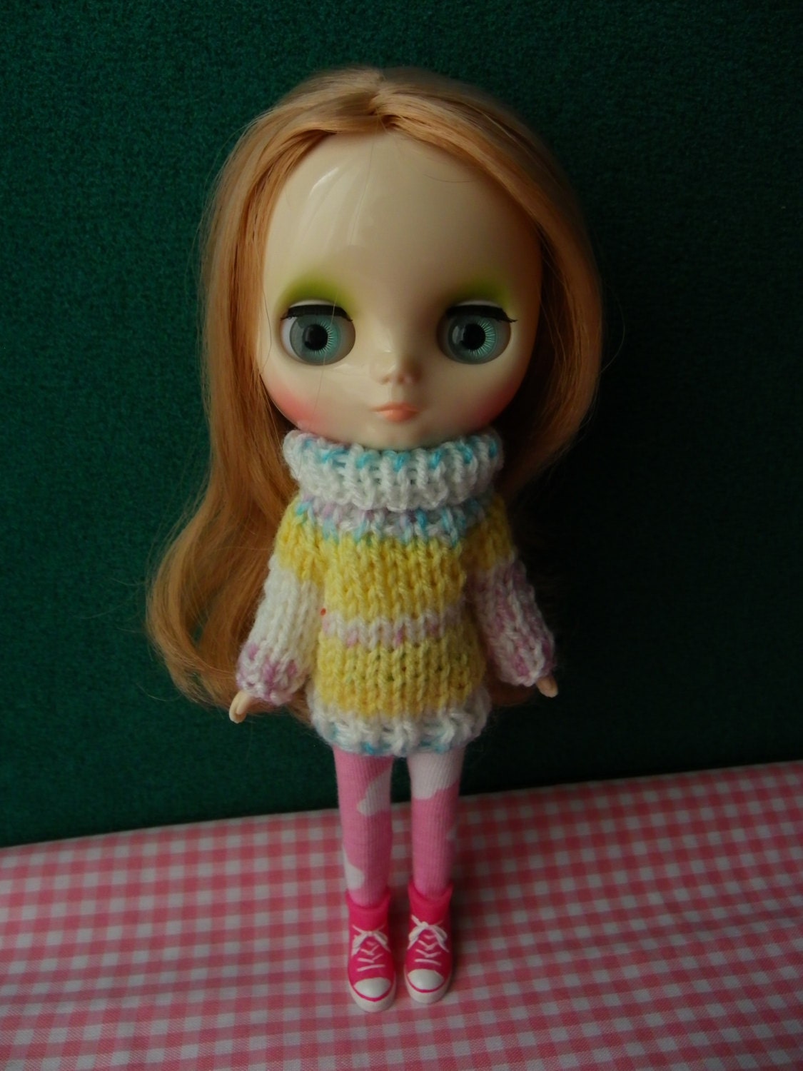 Middie sweater