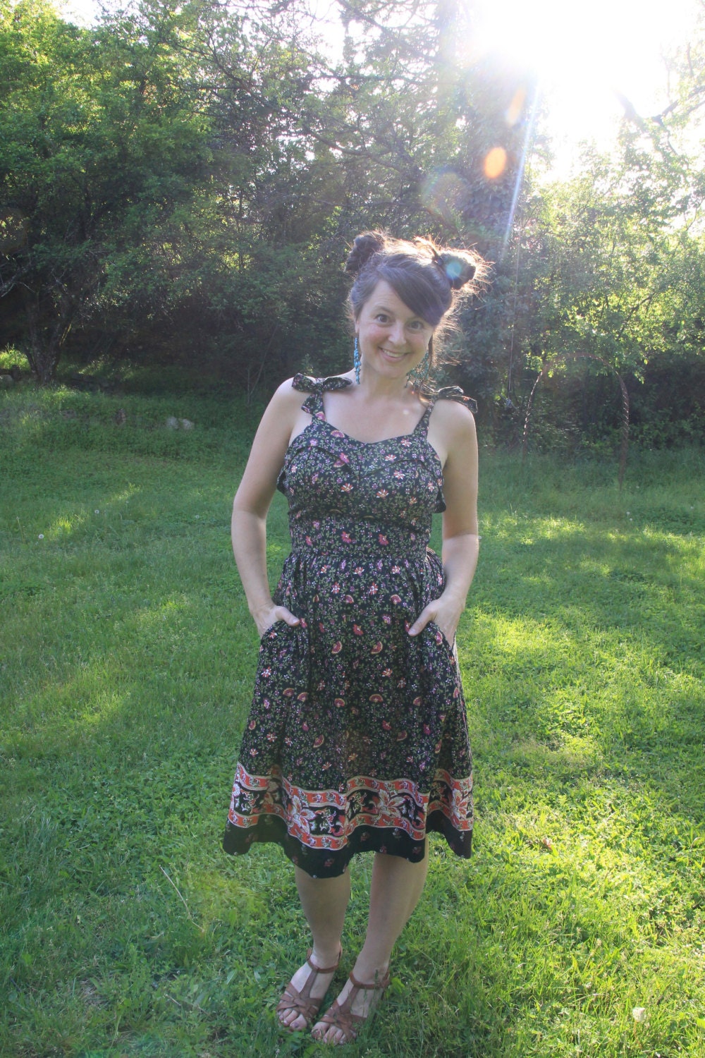LADY DIVINE - 1970s Floral Cotton Sundress Prairie Boho Medium