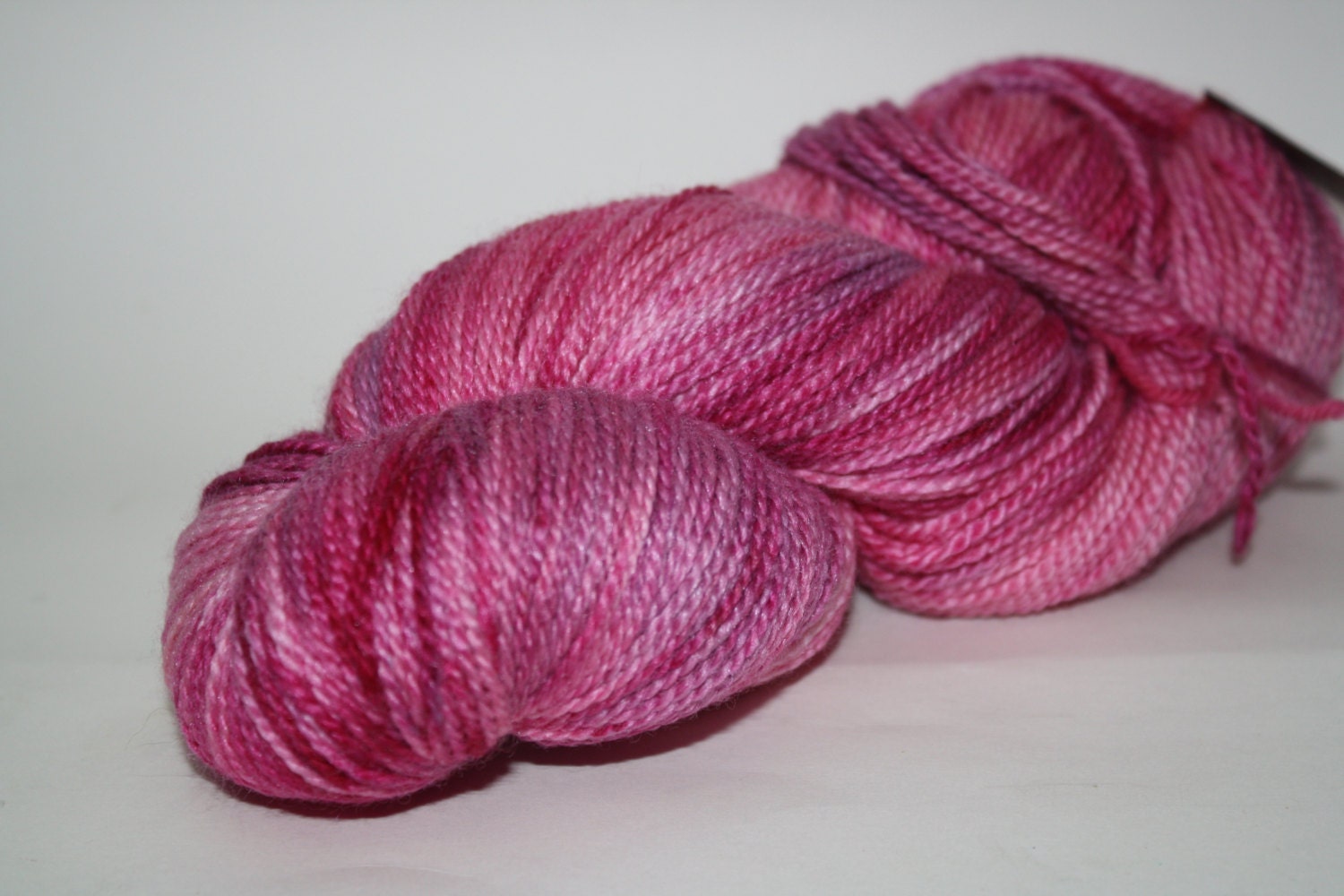 NEW--75 merino/15 cash/10 silk, 380 yds...wandering minstel...house of girls