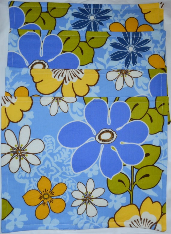 5 pce Colourful & Cheery SUMMER Skies And FLOWERS 4 Triple Layer Cotton Table Placemats PLUS Table Runner 35.1 x 10.7 Inches