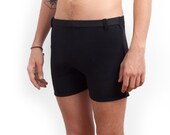 Ribbed black belted short