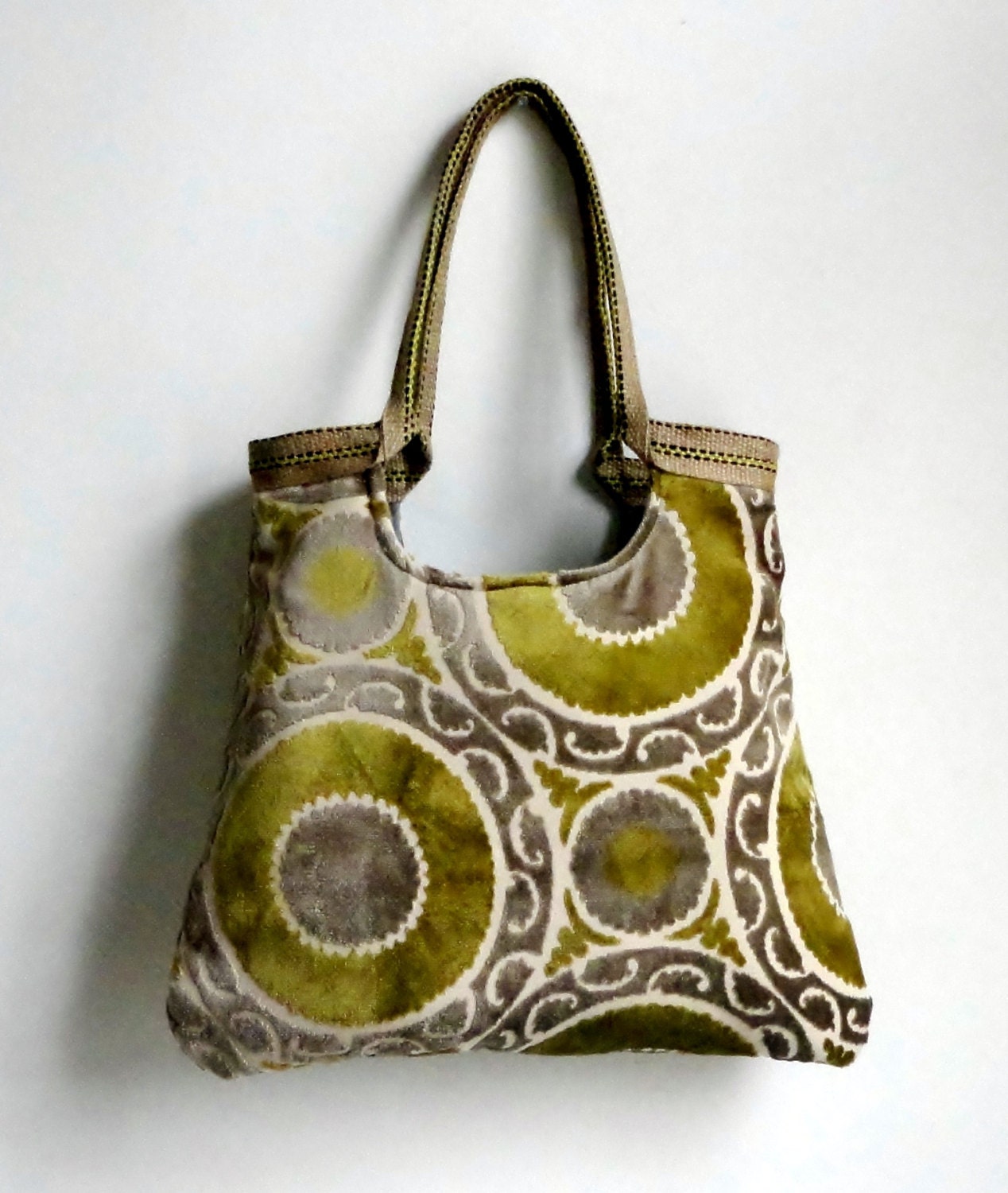 Circle tapestry tote bag in mustard  with jute, fashion 2013