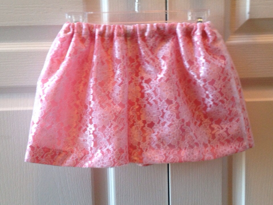 Toddler lace shorts with pink or blue underlay