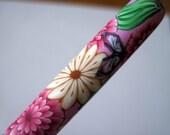 Crochet Hook - SUSAN BATES - Pink with Pink and Cream Flowers and Leaves - Size J - Handle covered with Polymer Clay