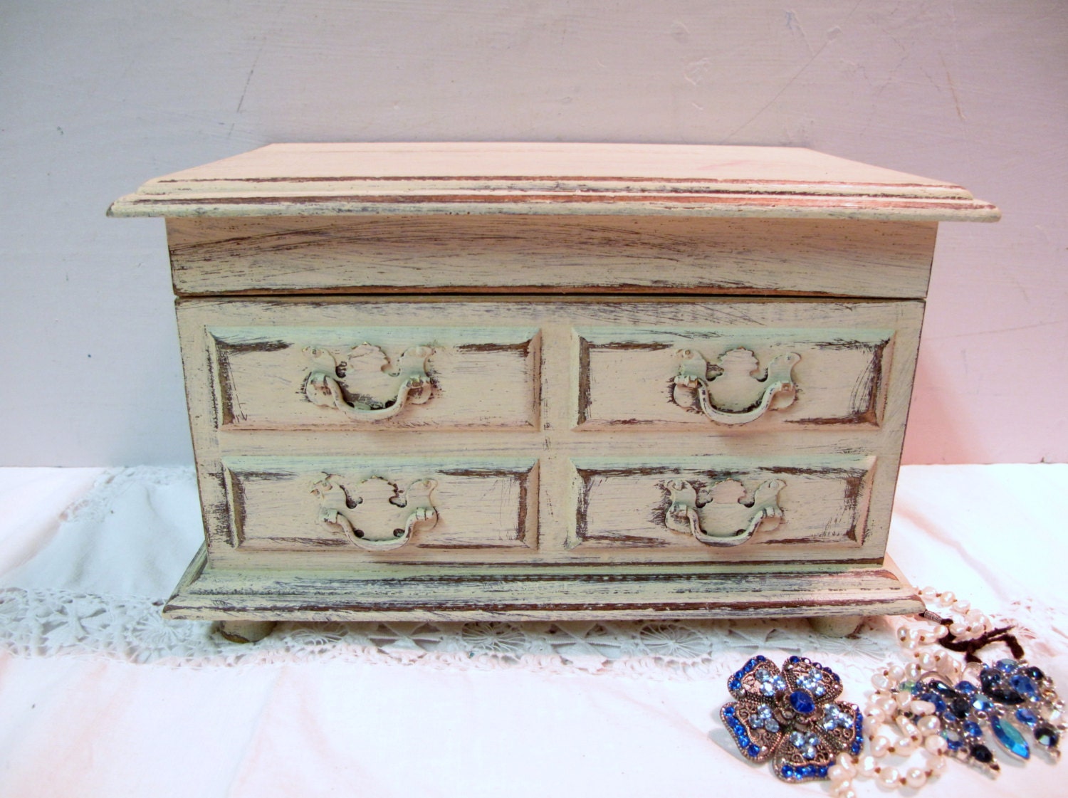 Vintage  Jewelry Box, Music Box, Gift, Distressed Jewelry Chest, Handfinished in French  Cream.