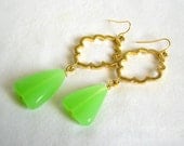 30% off sale - lime green glass and gold earrings