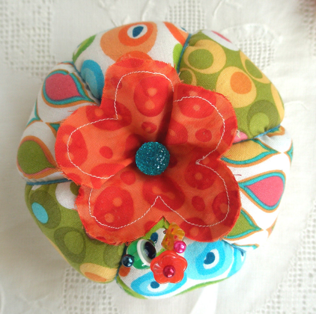 Pincushion, Funky Fun Tomato- Made to Order